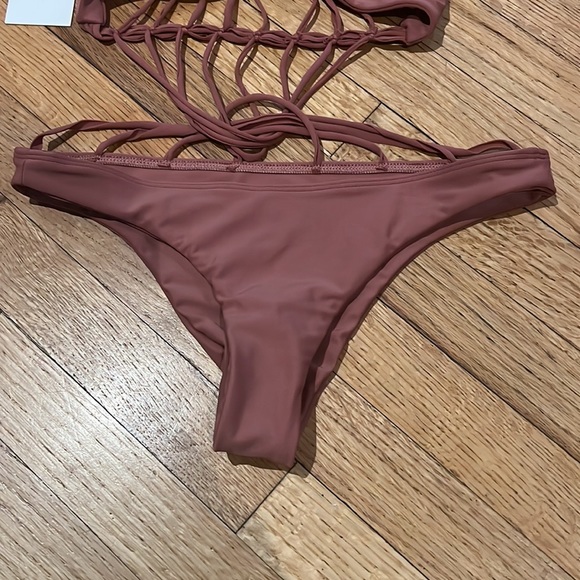 COPY - New Mikoh Seychelles Monokini One Piece swimsuit - Picture 7 of 10